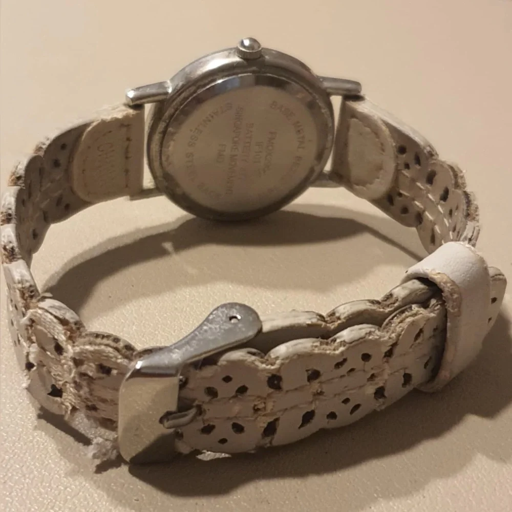 🦋10/$20🦋 FMDX296 Silver/White Leather Women's Watch